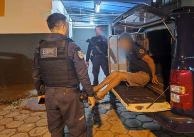 V&iacute;tima de 57 anos foi socorrida pelo Siate e encaminhada ao hospital. Suspeito, de 64 anos, foi localizado pela Guarda Municipal.
