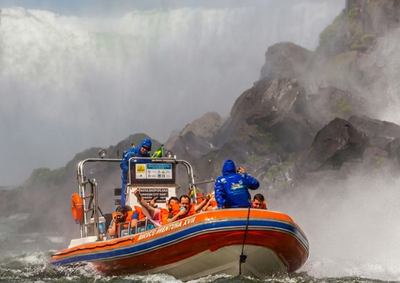 Operadora afirma ter levado mais de 15 milh&otilde;es de pessoas &agrave;s Cataratas; primeiro caso fatal ocorreu em 1999. A retomada est&aacute; prevista para s&aacute;bado (1&ordm;).