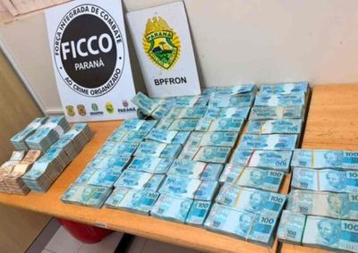 Valores foram encontrados em dois ve&iacute;culos com placas paraguaias nesta sexta-feira (24), durante investiga&ccedil;&atilde;o sobre suposta fraude documental.