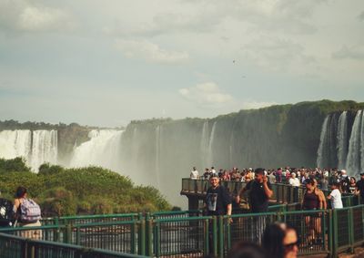 Mais de 1,06 milh&atilde;o de turistas visitaram o atrativo entre janeiro e junho, impulsionando o turismo em Foz do Igua&ccedil;u.