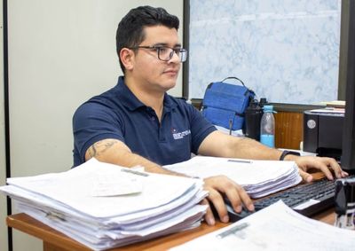 Entre janeiro e junho, pa&iacute;s recebeu 27.024 pedidos tempor&aacute;rios e 6.219 permanentes, maior volume j&aacute; registrado pelo &oacute;rg&atilde;o.