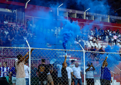 Est&aacute;dio estar&aacute; ocupado por show de Henrique e Juliano; duelo da Copa Paran&aacute; ser&aacute; disputado no dia 24 de outubro, no Est&aacute;dio Municipal 14 de Dezembro.