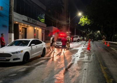 Fiscaliza&ccedil;&atilde;o da Pol&iacute;cia Militar aplicou 16 autua&ccedil;&otilde;es durante a madrugada; oito motoristas se recusaram a realizar o teste.