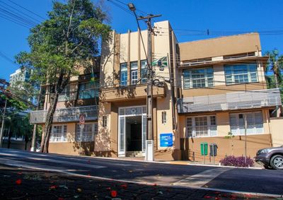Seis transa&ccedil;&otilde;es declaradas em R$ 2,6 milh&otilde;es foram avaliadas em R$ 7,4 milh&otilde;es; multas e demais cobran&ccedil;as chegam a R$ 138,7 mil.