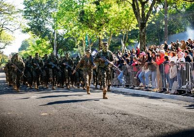 Celebra&ccedil;&atilde;o teve 3,8 mil participantes, 42 agremia&ccedil;&otilde;es e cerca de 60 ve&iacute;culos militares e operacionais nesta segunda-feira (7).