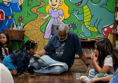 Waldson Dias l&ecirc; quatro livros por semana, ritmo cerca de 52 vezes maior que a m&eacute;dia nacional, e ser&aacute; homenageado na 21&ordf; edi&ccedil;&atilde;o do evento.