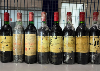 Cerca de 45 vinhos foram encontrados dentro de um carro na BR-277; entre eles est&atilde;o exemplares do famoso Petrus de 1981.