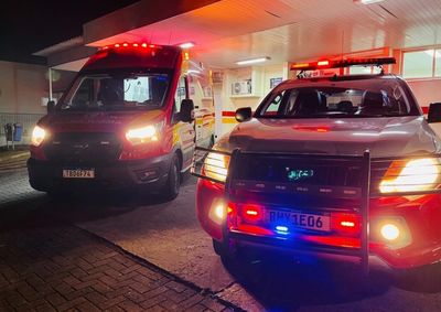 Socorristas foram chamados inicialmente para uma ocorr&ecirc;ncia de disparos de arma de fogo, mas encontraram a v&iacute;tima em parada cardiorrespirat&oacute;ria.