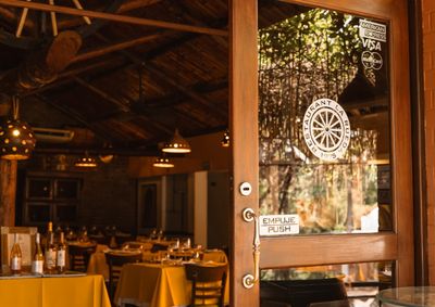Restaurante fundado em 1975 apresentou um Chardonnay Gran Reserva para marcar o anivers&aacute;rio e ampliar a linha pr&oacute;pria de vinhos da fam&iacute;lia Bauz&aacute;.