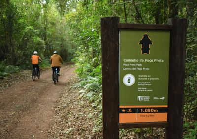 Canaf&iacute;stula, em Foz, e Apepu, em S&atilde;o Miguel do Igua&ccedil;u, ficam interditadas at&eacute; 12 de outubro. Outros percursos seguem dispon&iacute;veis.