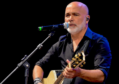 Cantor se apresentaria com Renner no dia 18 de outubro, no encerramento do Rodeio Show, a poucos quil&ocirc;metros de Foz do Igua&ccedil;u.