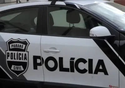 Jovem de 21 anos &eacute; apontado pela Pol&iacute;cia Civil como autor dos disparos. Uma das crian&ccedil;as quase foi atropelada ao correr pela rua ap&oacute;s o ataque.