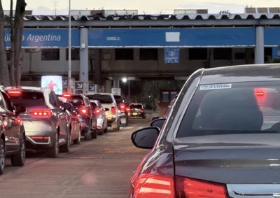 Reconhecimento facial, biometria, pr&eacute;-cadastro de passageiros e mudan&ccedil;as nos pontos de controle est&atilde;o entre as alternativas discutidas na Argentina.