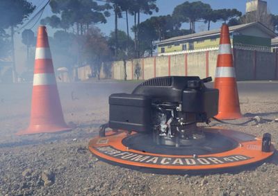 Sanepar come&ccedil;ou inspe&ccedil;&atilde;o pelo Parque dos Estados; fuma&ccedil;a &eacute; at&oacute;xica e ajuda a encontrar liga&ccedil;&otilde;es irregulares, infiltra&ccedil;&otilde;es e danos na tubula&ccedil;&atilde;o.