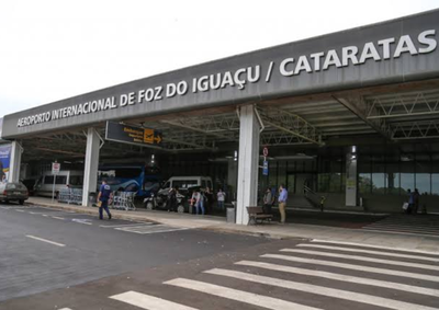 Motoristas que seguem do Centro para o aeroporto ter&atilde;o que fazer um retorno na Rodovia das Cataratas; mudan&ccedil;a ocorre devido &agrave;s obras de duplica&ccedil;&atilde;o.