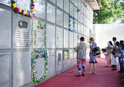 Fam&iacute;lias t&ecirc;m at&eacute; 30 de outubro para limpar e pintar t&uacute;mulos; os cinco cemit&eacute;rios da cidade ficar&atilde;o abertos das 7h &agrave;s 19h no feriado.