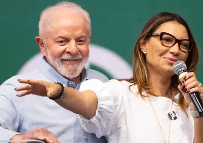 Soci&oacute;loga trabalhou na hidrel&eacute;trica entre 2005 e 2020, com passagem pela Eletrobras, e participou de iniciativas sociais da empresa.