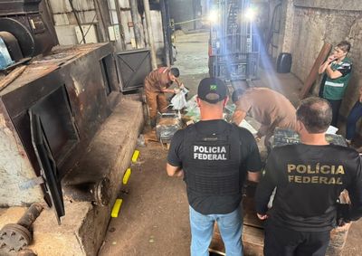 Duas grandes opera&ccedil;&otilde;es de incinera&ccedil;&atilde;o eliminaram cargas de maconha, coca&iacute;na e haxixe apreendidas na Tr&iacute;plice Fronteira.
