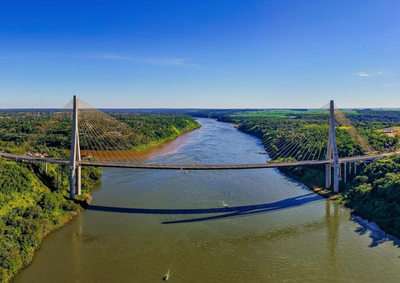 Em um m&ecirc;s, apenas 48 autom&oacute;veis utilizaram a nova travessia entre Foz do Igua&ccedil;u e Presidente Franco, que continua com acesso restrito.