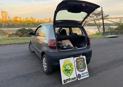 A&ccedil;&otilde;es ocorreram nos bairros Carim&atilde;, Jardim Am&eacute;rica e Vila Portes, ap&oacute;s policiais identificarem travessias suspeitas de barcos pelos rios da fronteira.
