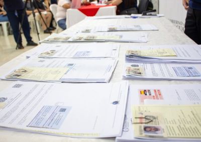 Com mais de 10 anos de experi&ecirc;ncia na regi&atilde;o, LH Prime auxilia brasileiros na regulariza&ccedil;&atilde;o migrat&oacute;ria, obten&ccedil;&atilde;o da c&eacute;dula paraguaia e outros servi&ccedil;os.