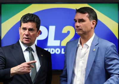 Fl&aacute;vio Bolsonaro liderou para presidente, Sergio Moro para governador e Filipe Barros foi o mais votado ao Senado entre os eleitores.