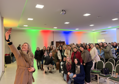 Iniciativa reuniu representantes de 150 escolas da regi&atilde;o para debater a constru&ccedil;&atilde;o de uma educa&ccedil;&atilde;o cada vez mais colaborativa e acolhedora.