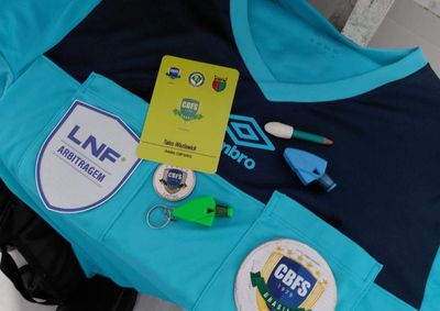 Profissional representou o munic&iacute;pio ao integrar a equipe de arbitragem em partida v&aacute;lida por competi&ccedil;&atilde;o nacional de futsal.