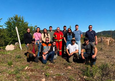 Atividade do Curso NUPDEC incluiu orienta&ccedil;&otilde;es te&oacute;ricas e visita de campo guiada por ge&oacute;logos em &aacute;reas afetadas por deslizamentos.