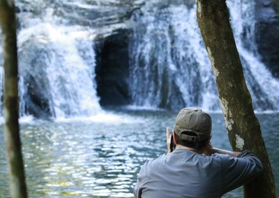 EcoParque Sperry re&uacute;ne trilhas, cachoeiras e Mata Atl&acirc;ntica preservada para quem busca contato com a natureza nas f&eacute;rias.