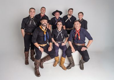 O Multipalco recebe grandes nomes da m&uacute;sica ga&uacute;cha e do humor regional, como Paulinho Mixaria, Tch&ecirc; Garotos, Tch&ecirc; Barbaridade e Os Monarcas.