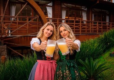 Festa celebra a cultura germ&acirc;nica com m&uacute;sica, gastronomia e atra&ccedil;&otilde;es para todas as idades, de 18 de setembro a 2 de outubro.