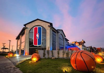 Reconhecido no Travelers' Choice Awards 2026, parque tem&aacute;tico da NBA na Serra Ga&uacute;cha celebra tr&ecirc;s anos de opera&ccedil;&atilde;o entre os favoritos dos viajantes.