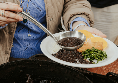 Programa&ccedil;&atilde;o re&uacute;ne feijoada ao ar livre, atividades infantis, atra&ccedil;&otilde;es permanentes e experi&ecirc;ncias em meio &agrave; natureza.