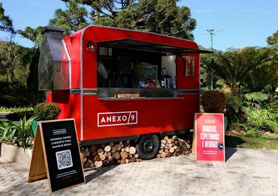 Trailer com experi&ecirc;ncia gastron&ocirc;mica abre ao p&uacute;blico e marca a contagem regressiva para a inaugura&ccedil;&atilde;o do restaurante fixo no Mirante da Cascata.