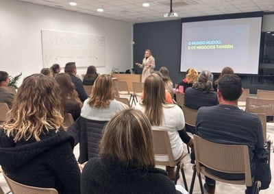 Promovida em parceria com o Sebrae, Jornada Empreendedora re&uacute;ne workshops e palestras sobre gest&atilde;o, vendas, motiva&ccedil;&atilde;o e finan&ccedil;as.