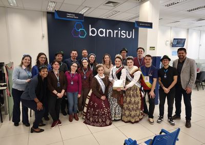 Visitas valorizaram as parcerias e o convite &agrave; comunidade para celebrar a diversidade no maior evento cultural da Serra Ga&uacute;cha.