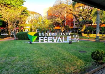 Por meio da parceria, profissionais vinculados &agrave; entidade t&ecirc;m desconto em cursos da Universidade.
