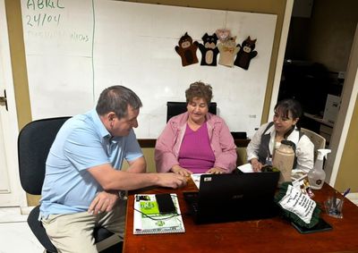 Parlamentar visita espa&ccedil;o e acompanha servi&ccedil;os de assist&ecirc;ncia, abrigo e cuidados veterin&aacute;rios aos animais.