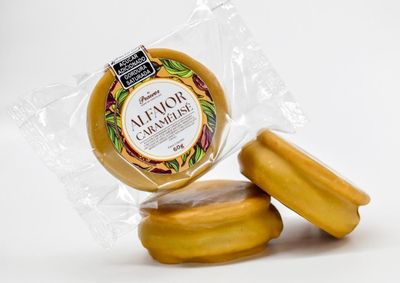 Marca celebra a data com lan&ccedil;amento que combina camadas, texturas e o sabor marcante do Caram&eacute;lis&eacute;.