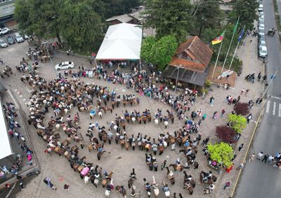 Os Festejos Farroupilhas acontecem de 11 a 20 de setembro, na Pra&ccedil;a Jo&atilde;o Corr&ecirc;a.