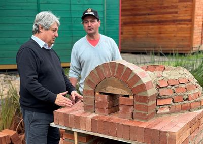 Administra&ccedil;&atilde;o Municipal conclui novo passeio p&uacute;blico do local e finaliza a constru&ccedil;&atilde;o de forno &agrave; moda antiga para visita&ccedil;&atilde;o e fotos.