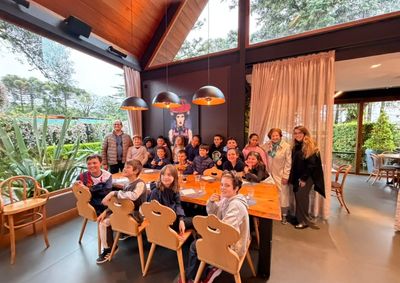 Visitas aproximaram estudantes de empreendimentos tur&iacute;sticos e fortaleceram o v&iacute;nculo com a hist&oacute;ria e cultura de Gramado.
