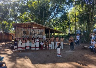 MANOS &eacute; o novo projeto de foto e filme da diretora criativa, Tanise Haas, que revela as pessoas por tr&aacute;s dos objetos feitos &agrave; m&atilde;o.