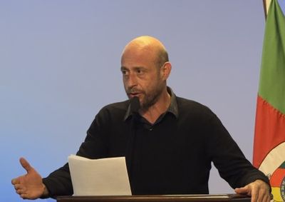 Jer&ocirc;nimo Terra Rolim alertou sobre os riscos jur&iacute;dicos e financeiros da compra de im&oacute;veis sem matr&iacute;cula ou em loteamentos irregulares.