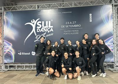 Em apresenta&ccedil;&atilde;o pontuada pela for&ccedil;a e expressividade, o bailarino recebeu elogio dos jurados pelo talento, energia, presen&ccedil;a c&ecirc;nica e consci&ecirc;ncia musical.