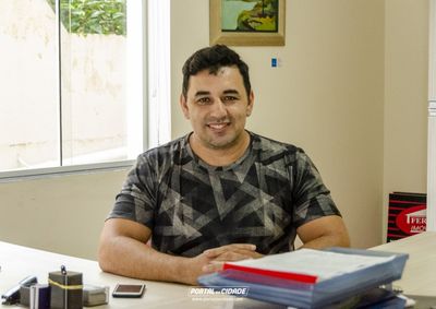 Especialista em ch&aacute;caras, s&iacute;tios e fazendas, o corretor de im&oacute;veis Jo&atilde;o Ferreira da dicas na hora de comprar a sua propriedade rural