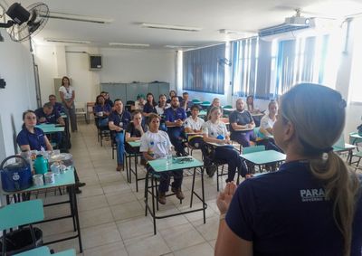 Criadores do munic&iacute;pio v&atilde;o receber visitas t&eacute;cnicas at&eacute; o dia 27 de mar&ccedil;o. O objetivo &eacute; manter o controle sanit&aacute;rio e proteger as aves.
