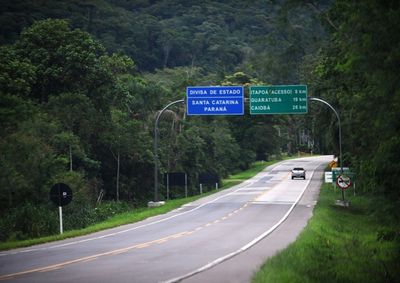 O projeto log&iacute;stico tem prazo de 18 meses e integra um pacote de obras que inclui a amplia&ccedil;&atilde;o da SC-417 at&eacute; a cidade de Guaratuba.