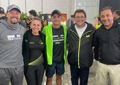 Medalhista ol&iacute;mpico destaca a beleza da ba&iacute;a durante a travessia e garante que o munic&iacute;pio entra definitivamente para o calend&aacute;rio das grandes provas.